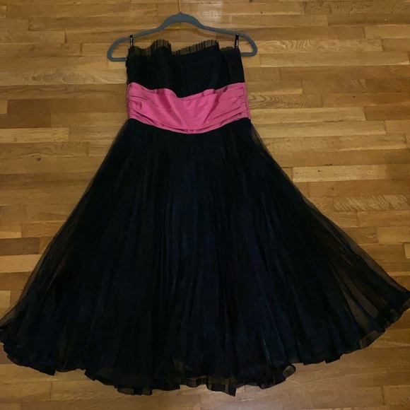 Betsey Johnson Black Dress Pink Bow - Picture 4 of 8